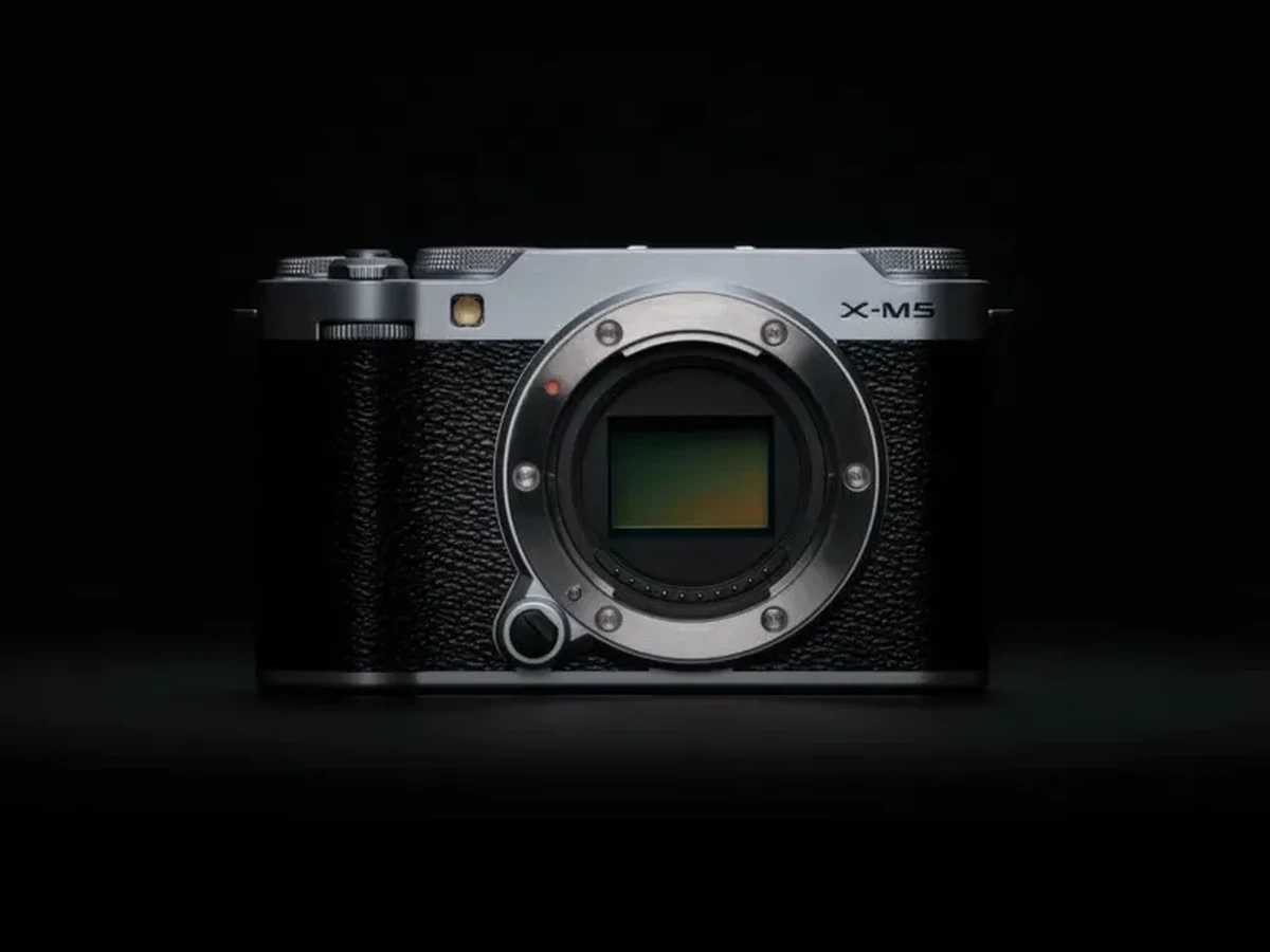 Best Vlogging Cameras 2026 23 Fujifilm X-M5 product photo
